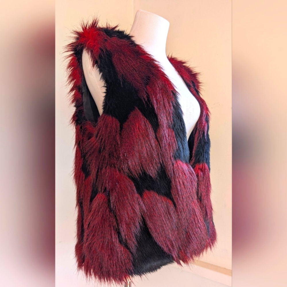 Melissa Paige Faux Fox Fur Vest L Deep Red Black Statement Open Vamp Goth Glam